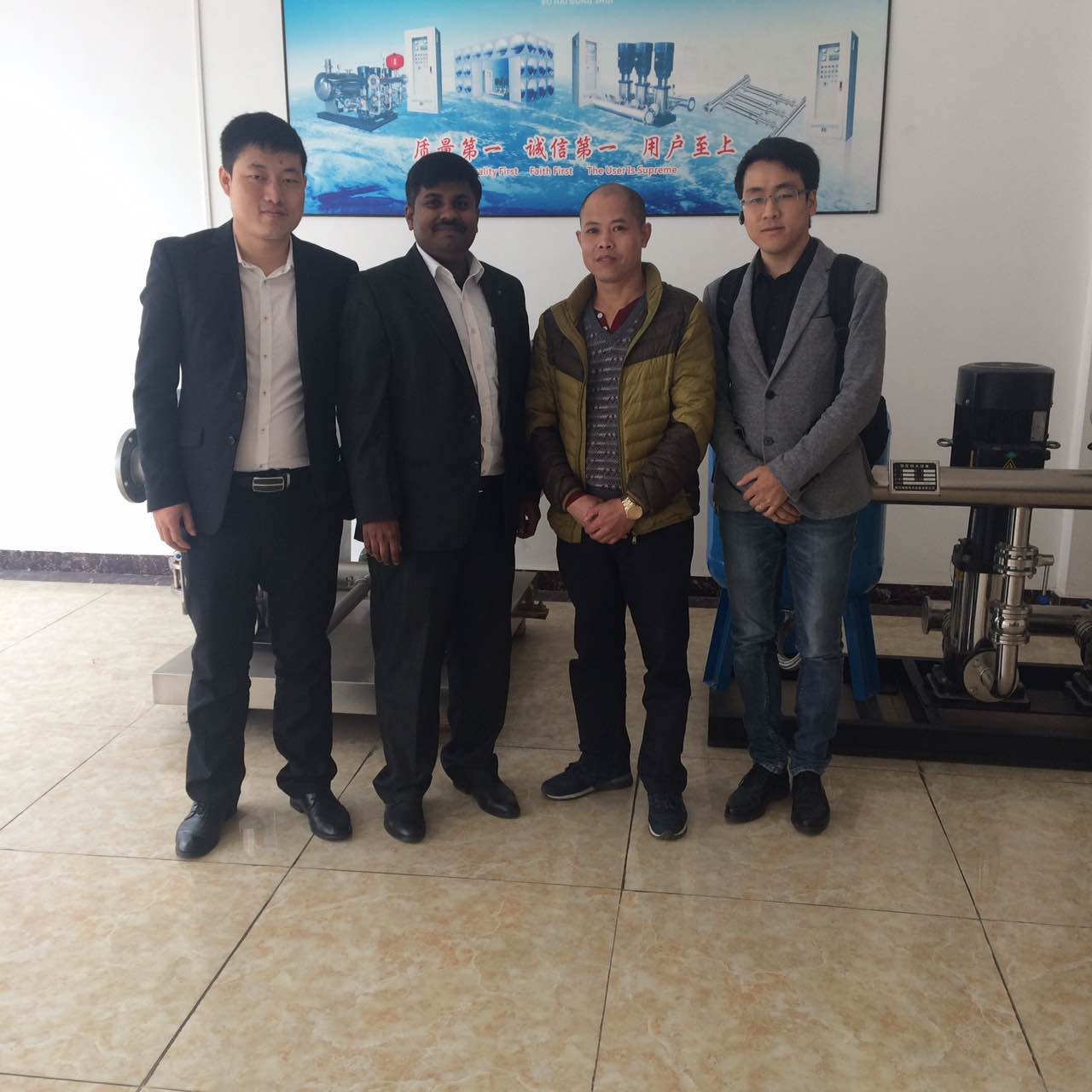 ����͢�͑��S���죬������ˮ�O���ٴ��c���H��܉